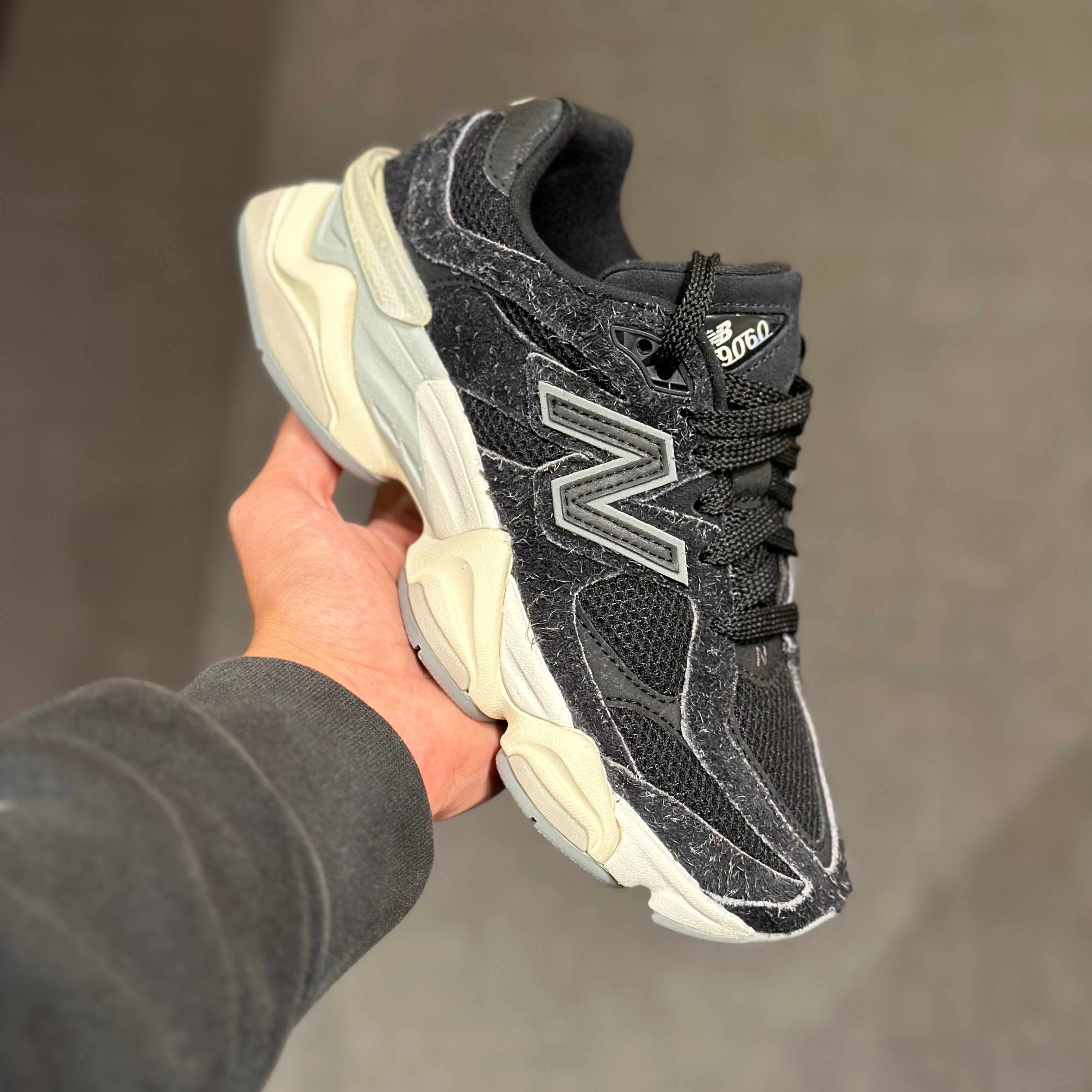 New Balance 9060 Sea Salt Black