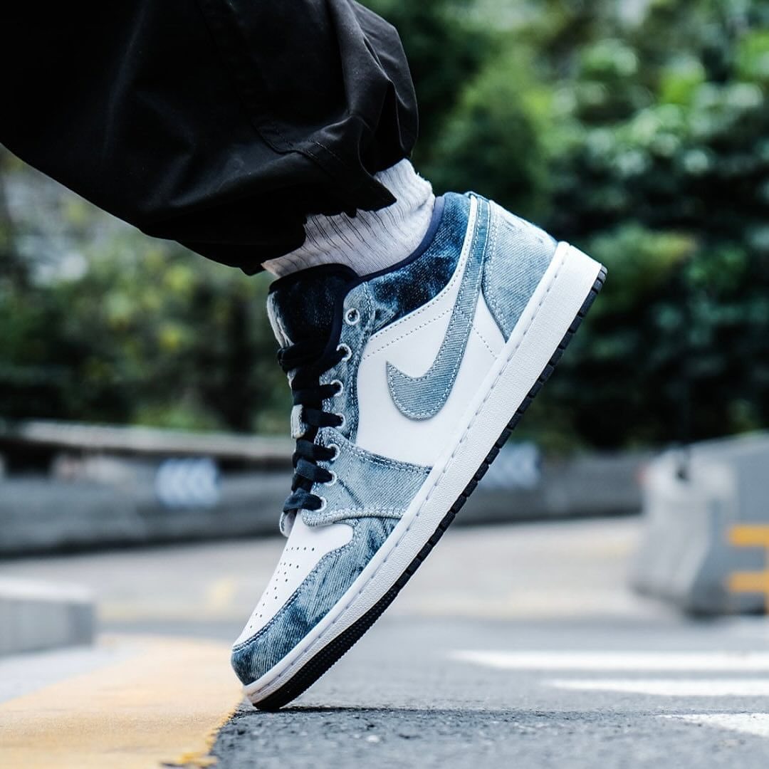 Air Jordan 1 Low Washed Denim