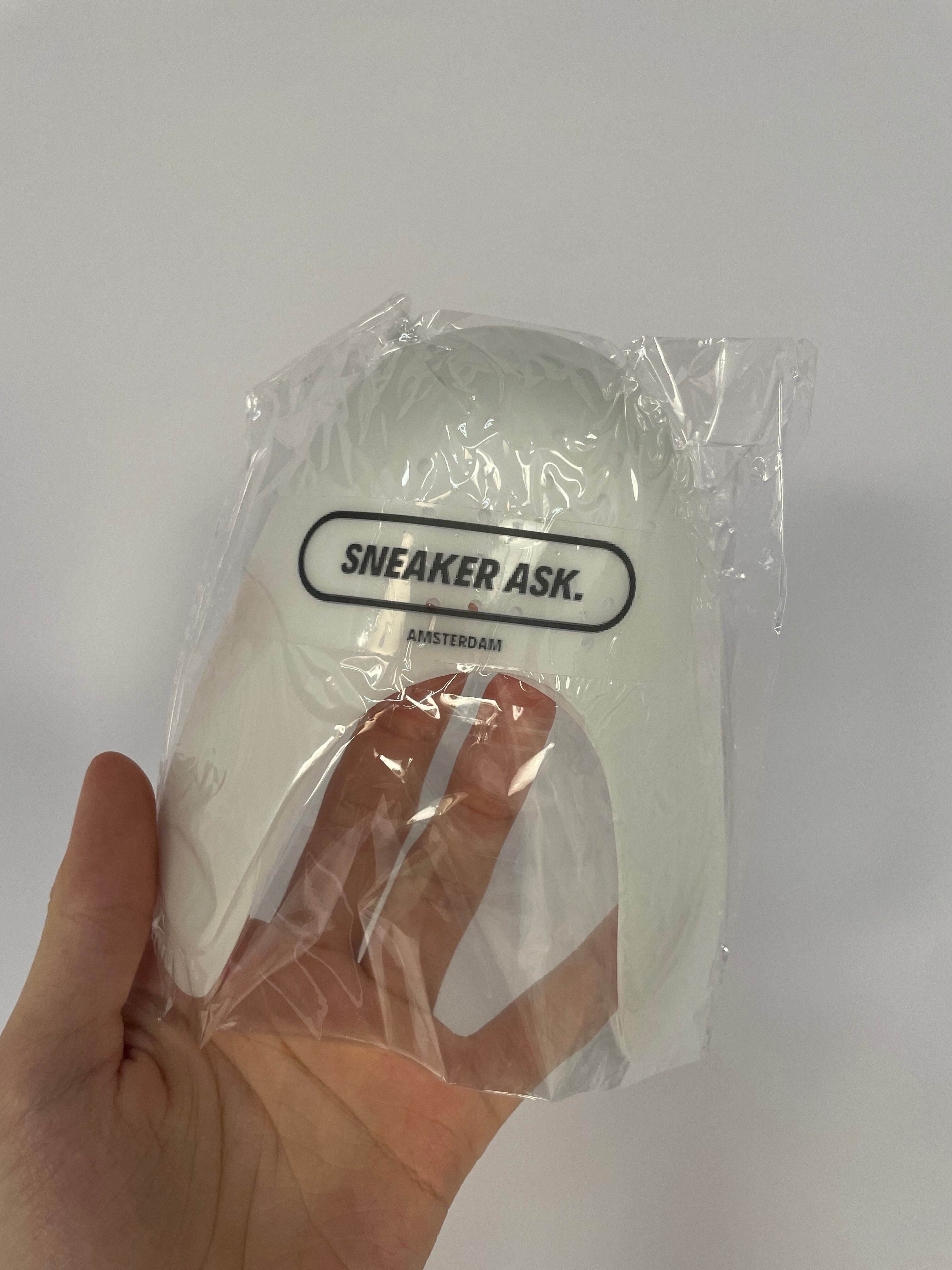 Anti-crease Plastic Shields