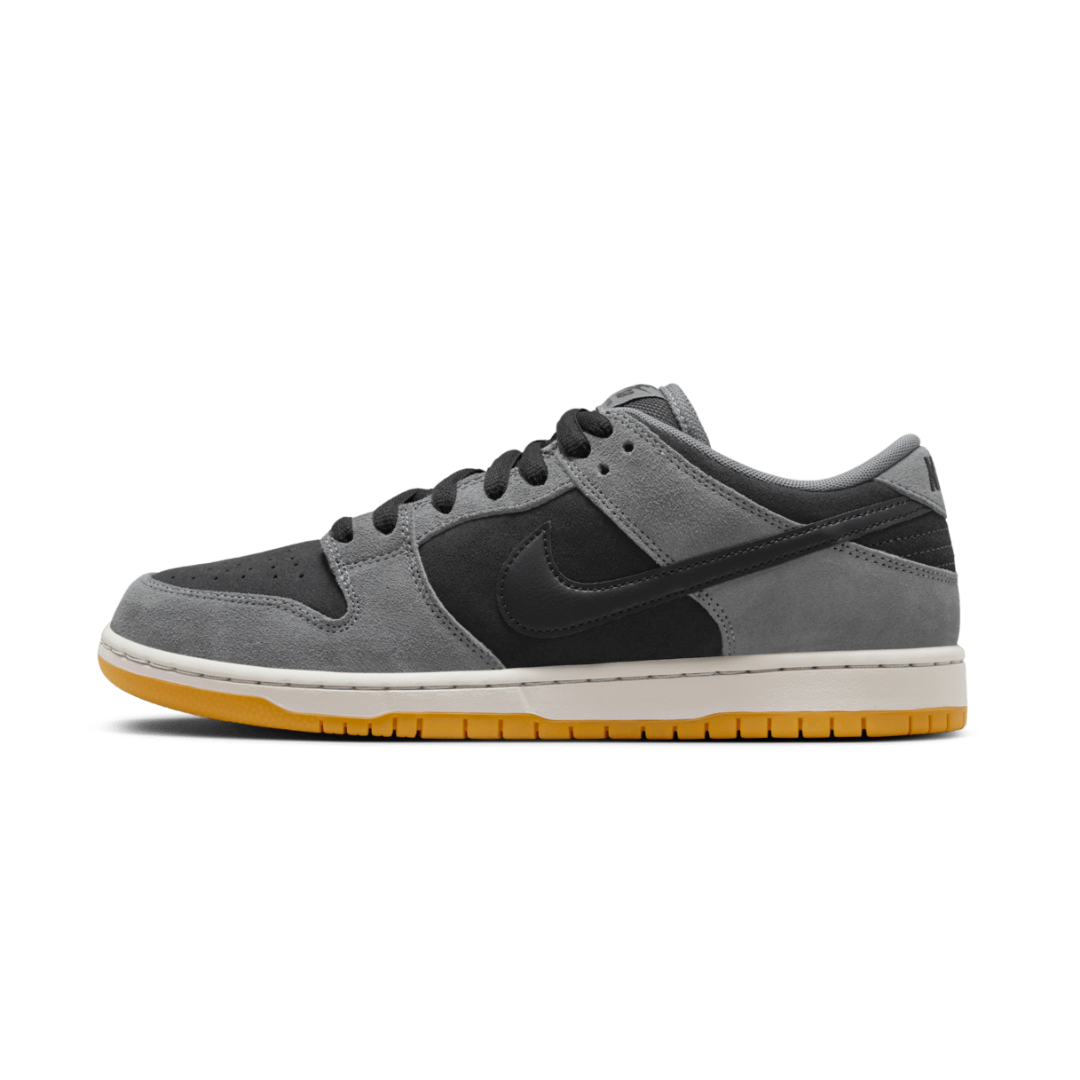 Nike SB Dunk Low Dark Smoke Grey