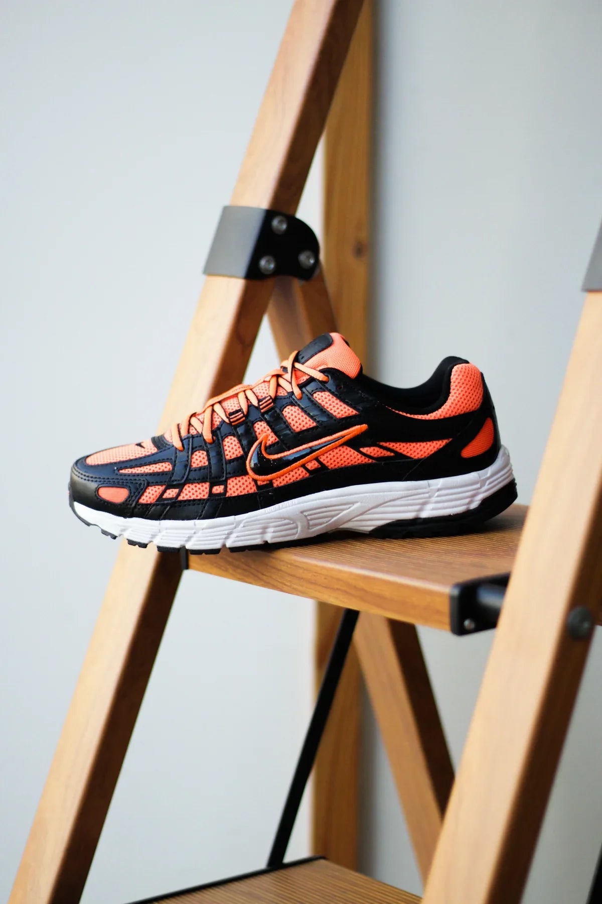 Nike P-6000 Hyper Crimson