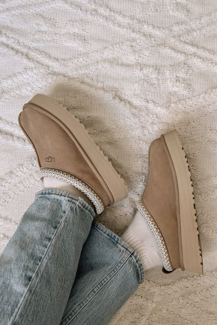 UGG Tazz Slipper Sand